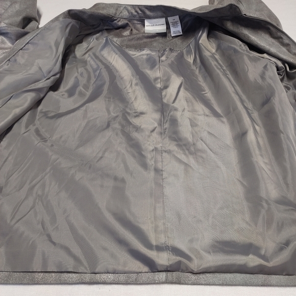 Alfred Dunner Woman Gray Silver Soft Faux Suede Zip Jacket Pockets Sz 12P - Picture 6 of 7
